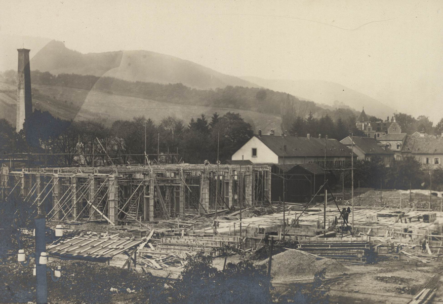 Construction du Louvre